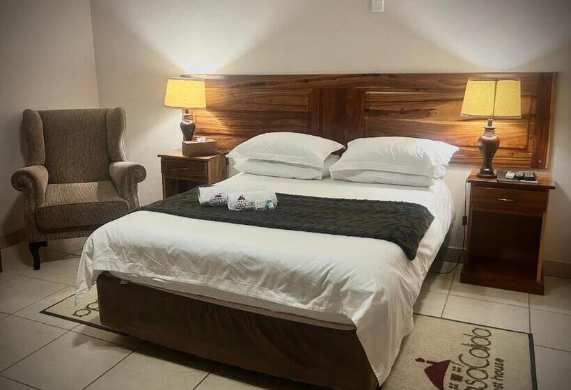 פנסיון Casa Calida Guest House