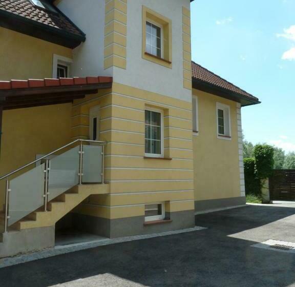 بنسيون Gästehaus Wachau