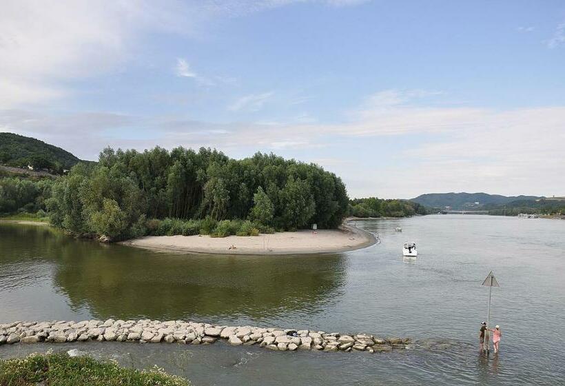 بنسيون Gästehaus Wachau