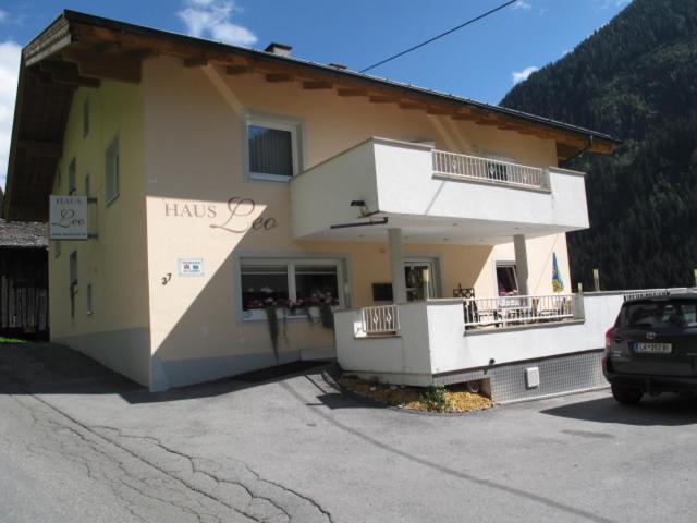 بنسيون Haus Leo