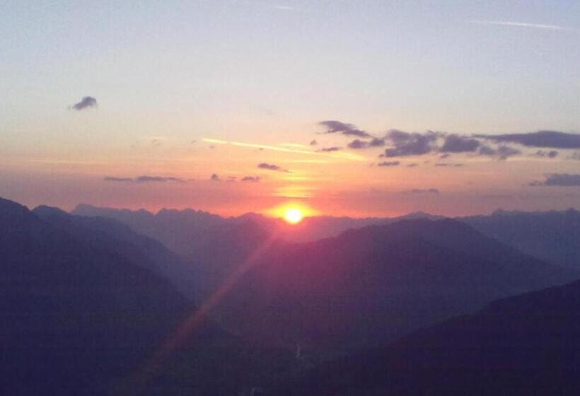 بنسيون Haus Leo