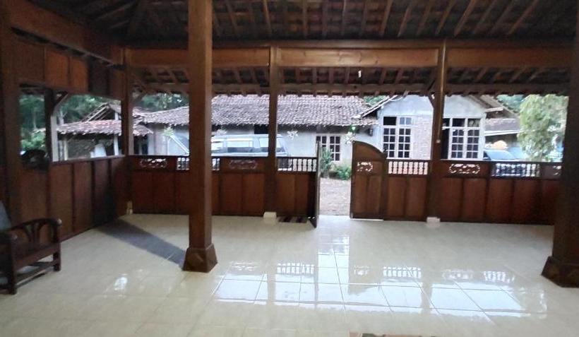 بنسيون Homestay Ponijo