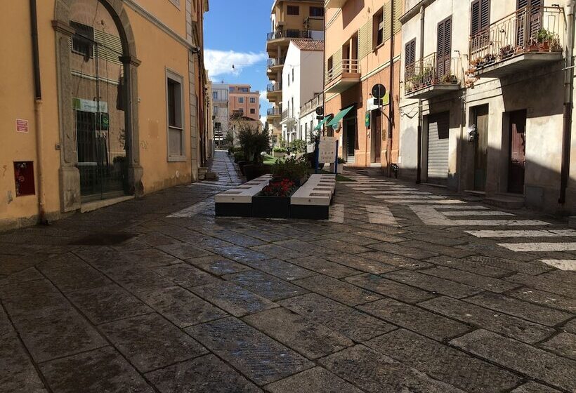 بنسيون Intra Rooms