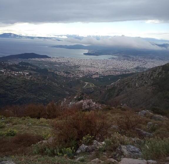 פנסיון Kirmilis Mansion