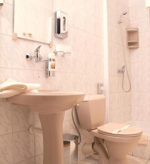 פנסיון Penzión Pod Hradom