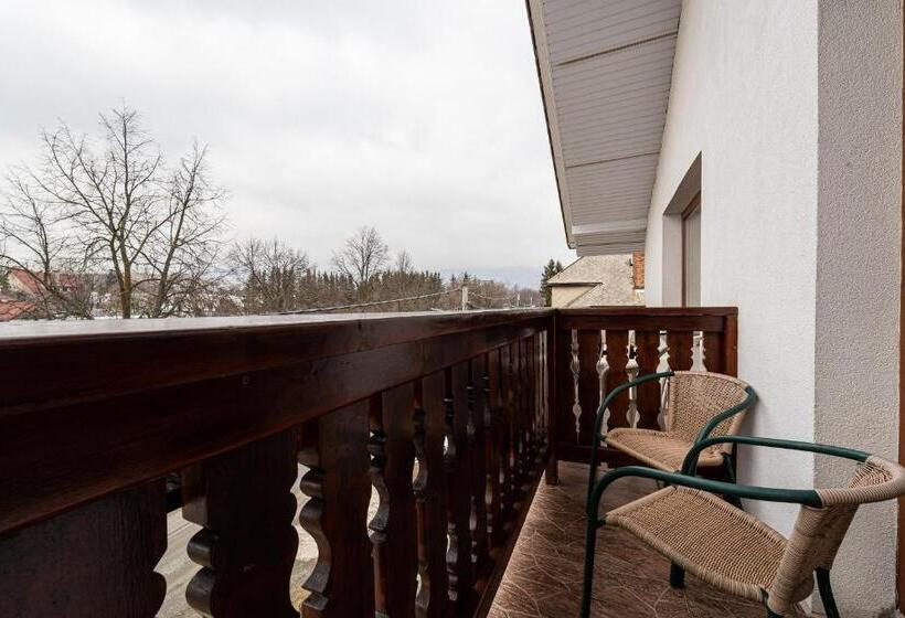 膳宿费 Rodinný Penzión Rogalo