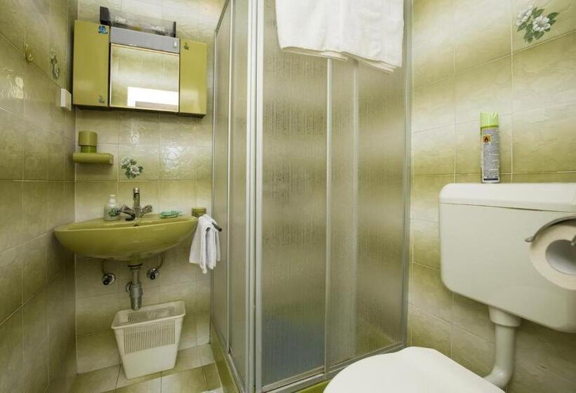 Пансион Rooms Anđela