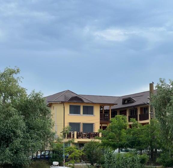 Пансион Vila Alga