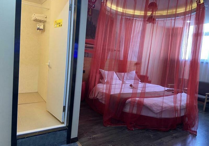 Thank Inn Chain Hotel Henan Zhengzhou Xinzheng City North China Road Xuanyuan Lake