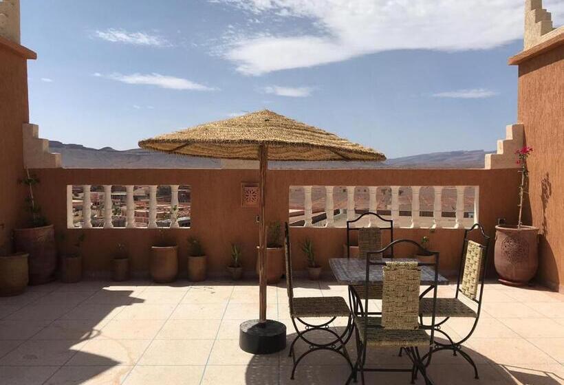 تختخواب و صبحانه Berber Nomad Kasbah