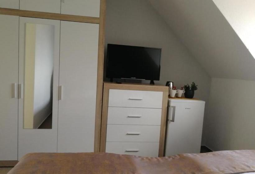 ベッドアンドブレックファースト Kathy Panzió