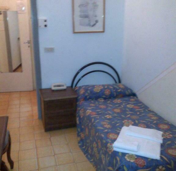 בית מלון כפרי Capo Noli