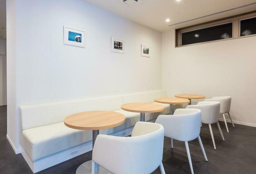 Капсульный Oтель Grand Cabin Tenjin Minami