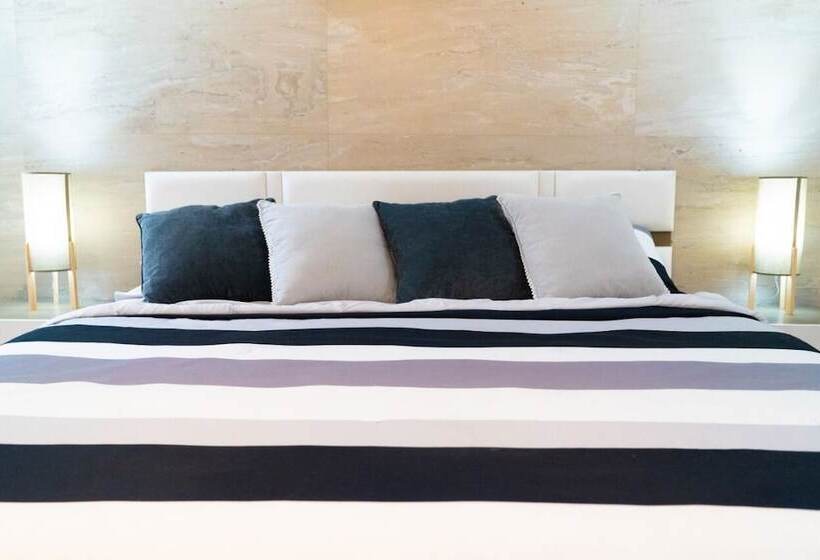 בית מלון כפרי Econosuites Fundidora