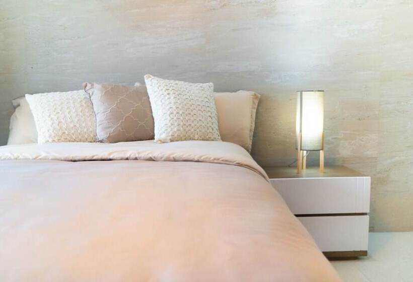 호텔 Econosuites Fundidora