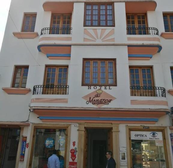 هتل El Monarca