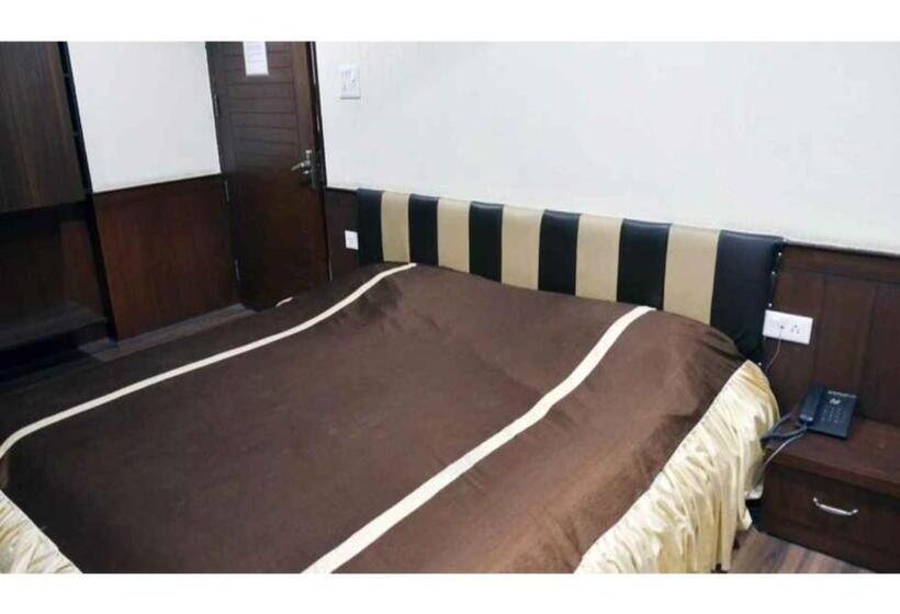 בית מלון כפרי Excellent Stay At Mall