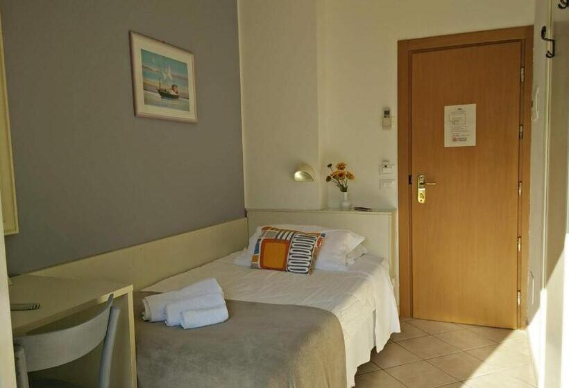 فندق Garnì Anna