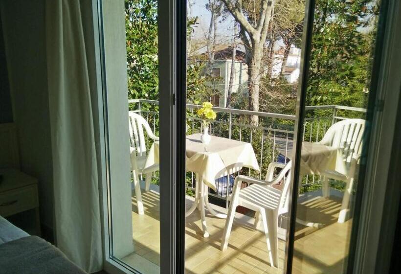 فندق Garnì Anna