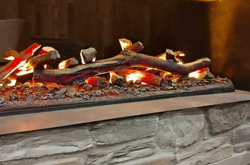 فندق Garni Al Silvestri Vei