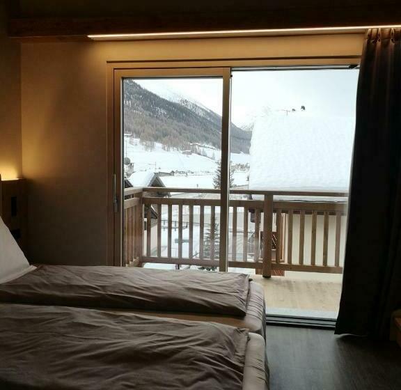 فندق Garni Al Silvestri Vei