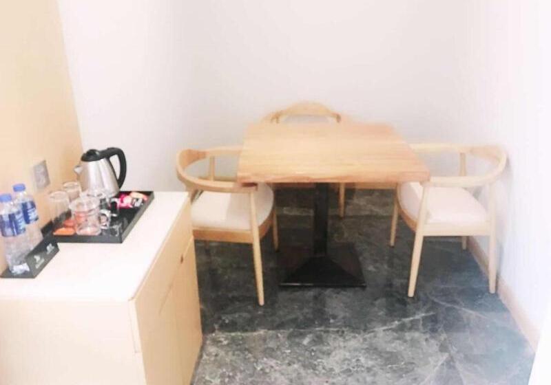 Отель Greentree Eastern Fuyang Yingdong District South Guoyang Road