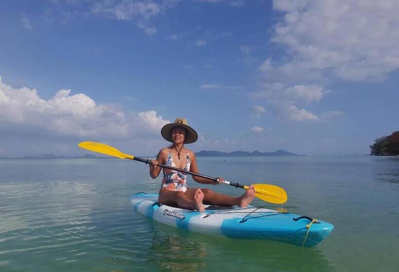 בית מלון כפרי Mali Kradan