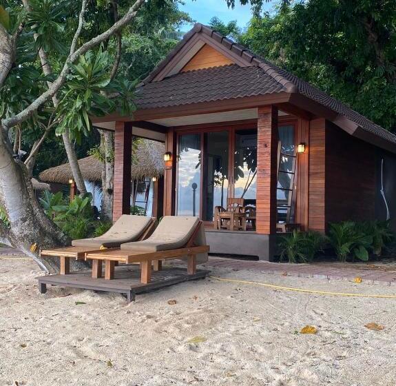 בית מלון כפרי Mali Kradan