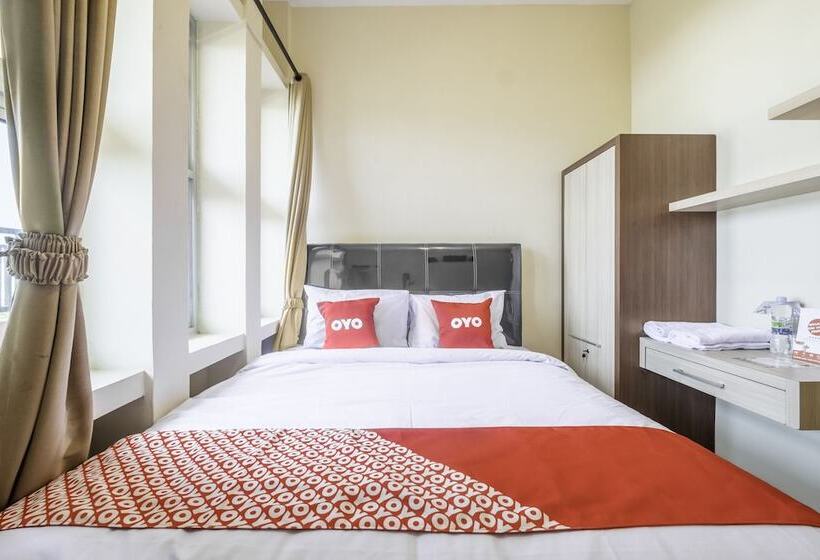 Отель Oyo 2132 Pondok Avicenna