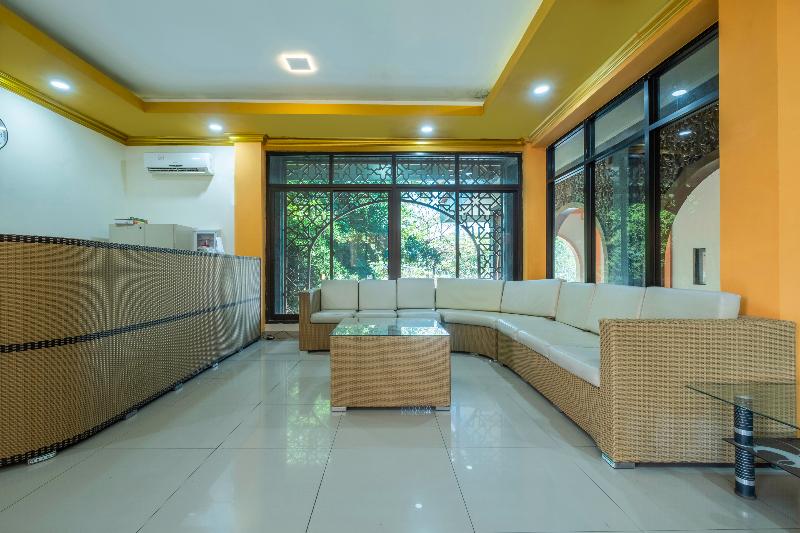 Отель Oyo 2132 Pondok Avicenna