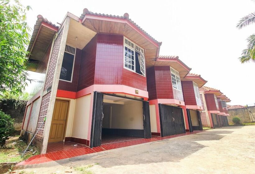 Отель Oyo 3180 Rian Cottage