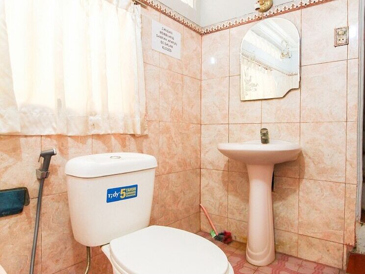 Отель Oyo 3180 Rian Cottage