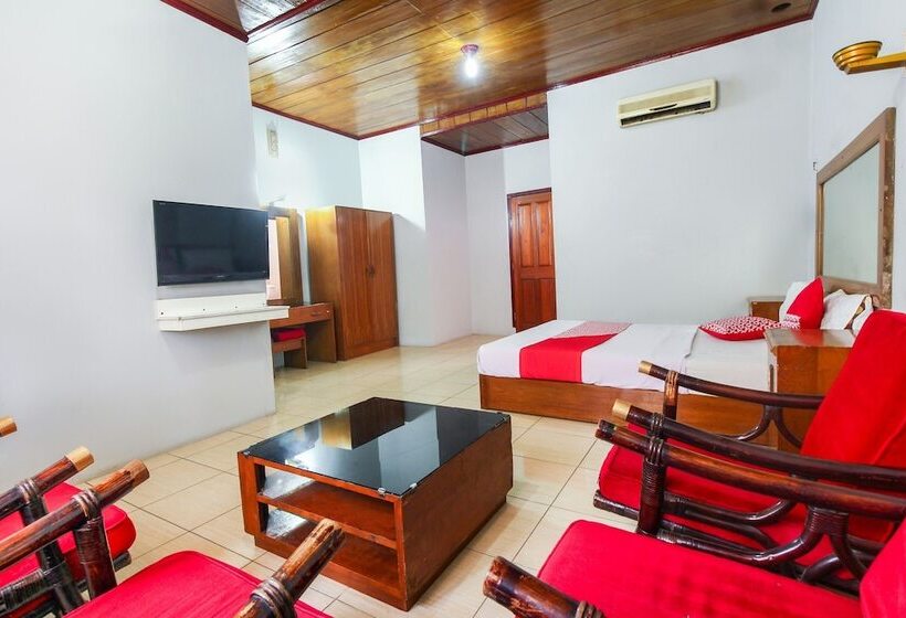 Отель Oyo 3180 Rian Cottage