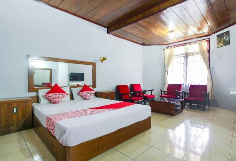 Отель Oyo 3180 Rian Cottage