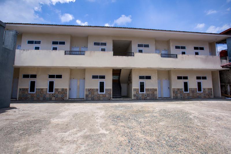 فندق Oyo 3249 Wijaya Kusuma Residence