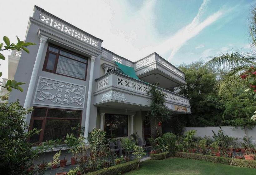 Super Hotel O Jaipur Stays