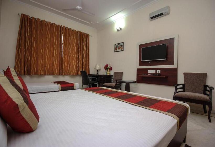 Super Hotel O Jaipur Stays