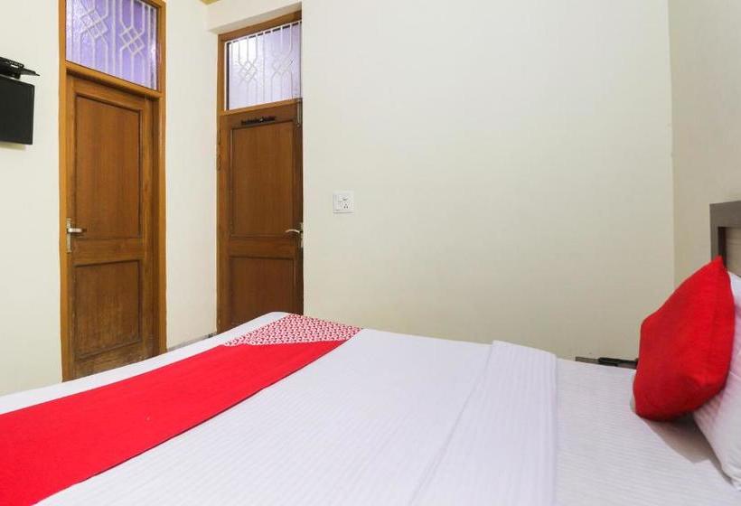 בית מלון כפרי Oyo 67668  Laxmi Palace