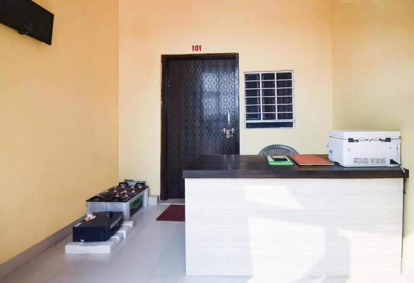 فندق Oyo 69239 Shree Raj Palace