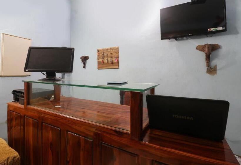 ホテル O Sandhra Apartments