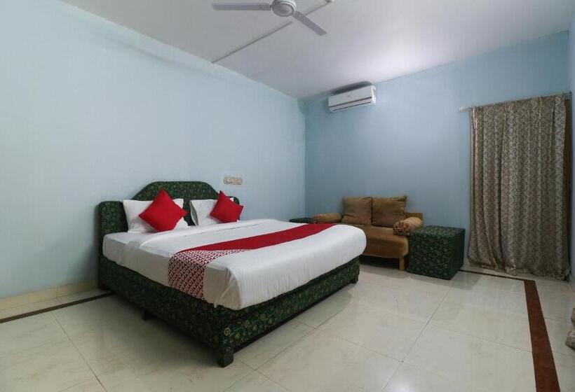 ホテル O Sandhra Apartments