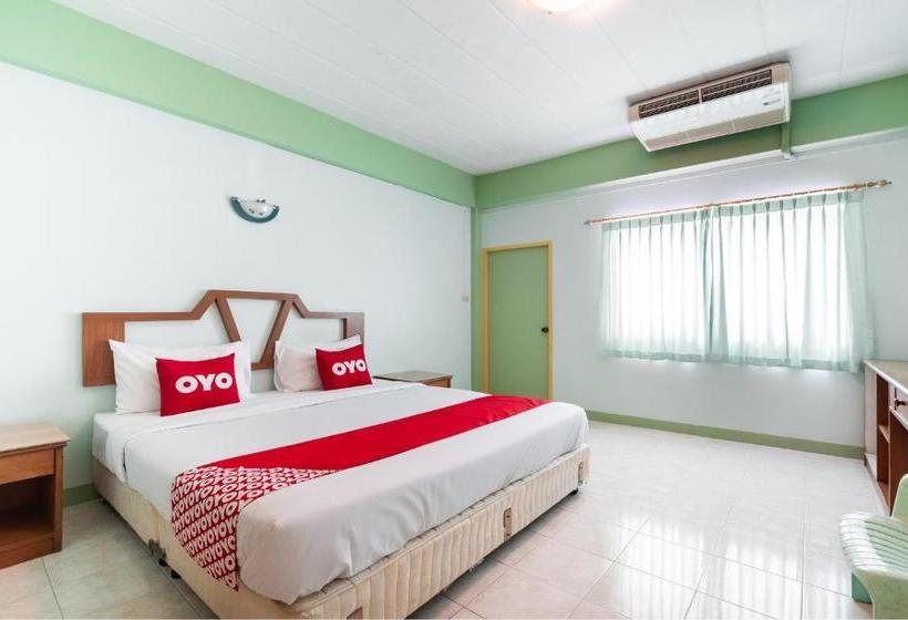 ホテル Oyo 815 Namchai House