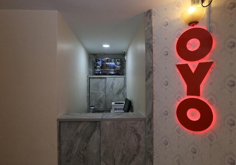 ホテル Oyo 89672 Eg  Jj