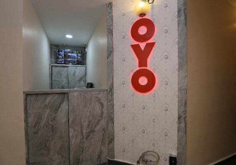 ホテル Oyo 89672 Eg Jj