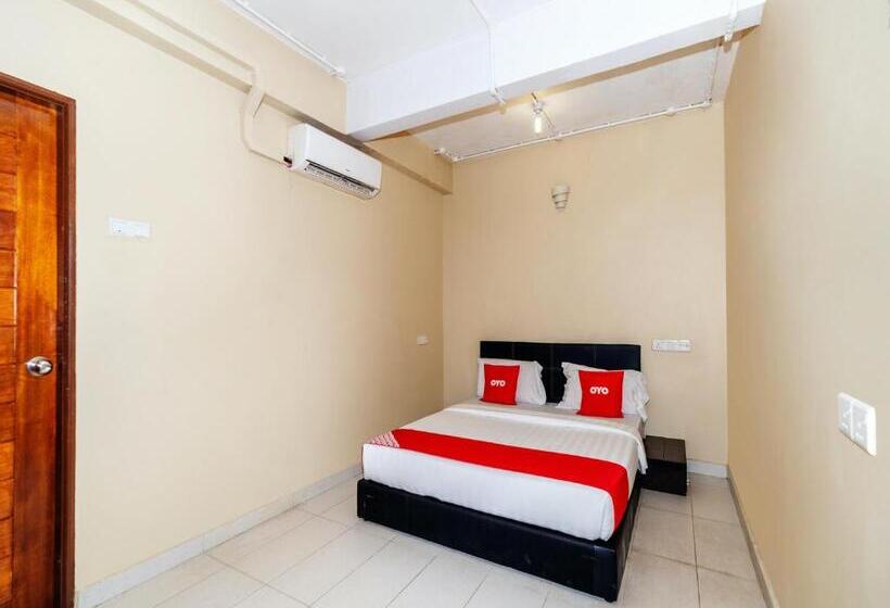 בית מלון כפרי Oyo 89932 Dd Homestay