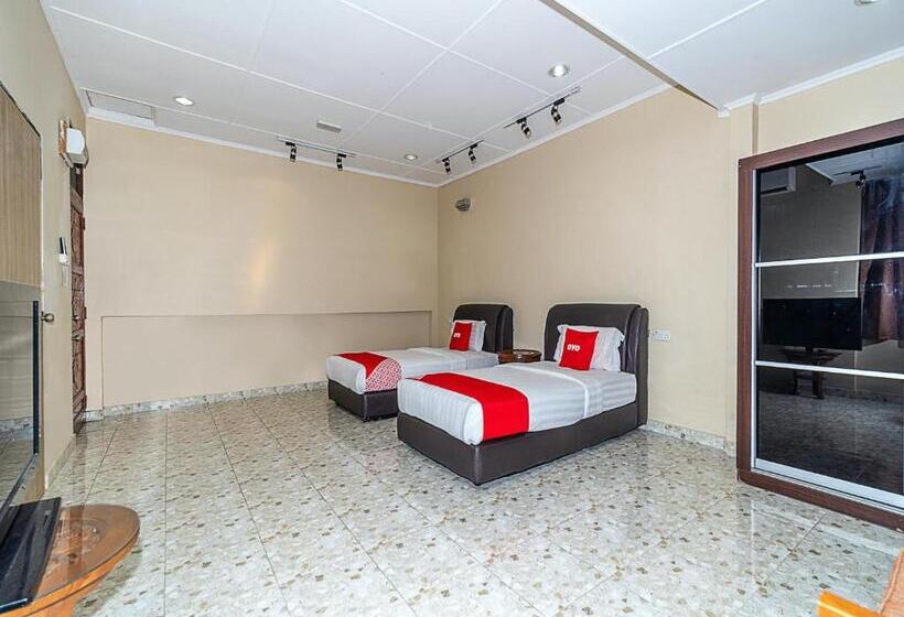 בית מלון כפרי Oyo 89932 Dd Homestay