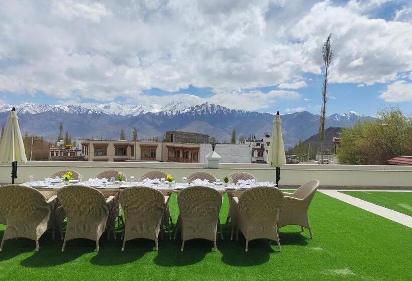 ホテル Paradise Ladakh