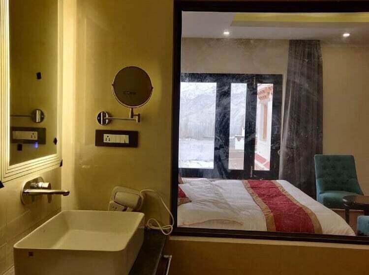 ホテル Paradise Ladakh