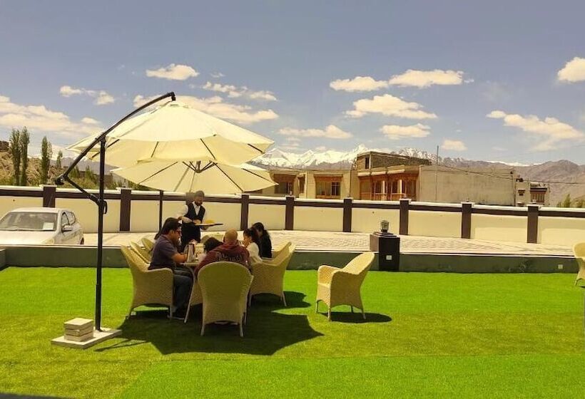Отель Paradise Ladakh