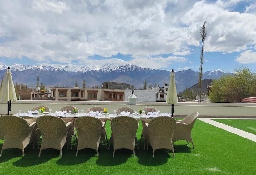 ホテル Paradise Ladakh